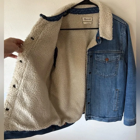 Like New Madewell Sherpa Jean Jacket - Picture 2 of 7